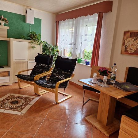 Ferienwohnung Am Oepitzer Berg Pößneck Esterno foto