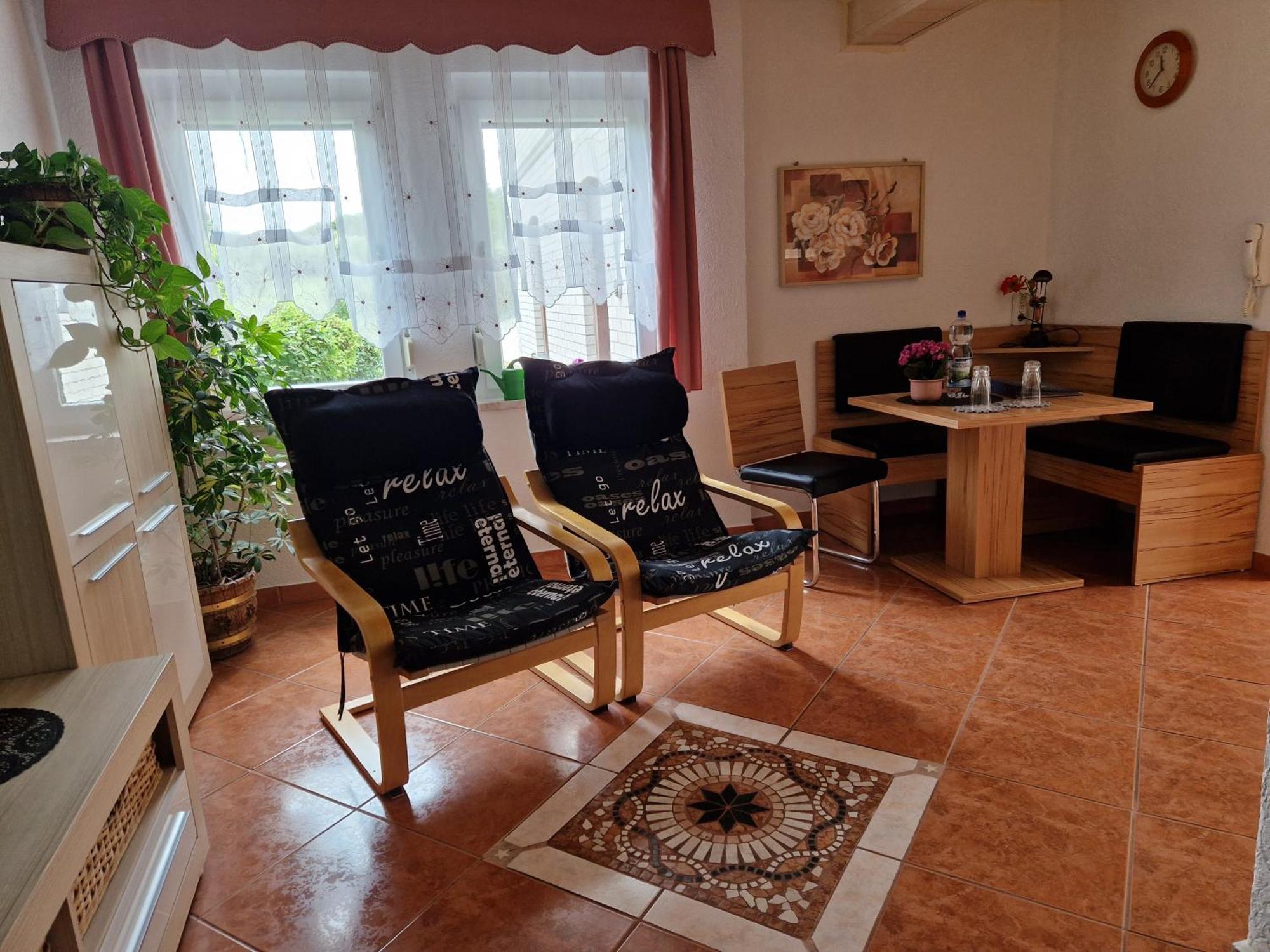 Ferienwohnung Am Oepitzer Berg Pößneck Esterno foto
